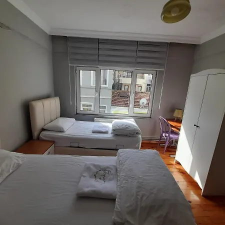 אכסניה Windrose *