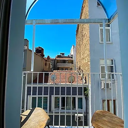 Windrose Vandrerhjem Istanbul
