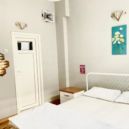 Windrose Hostel