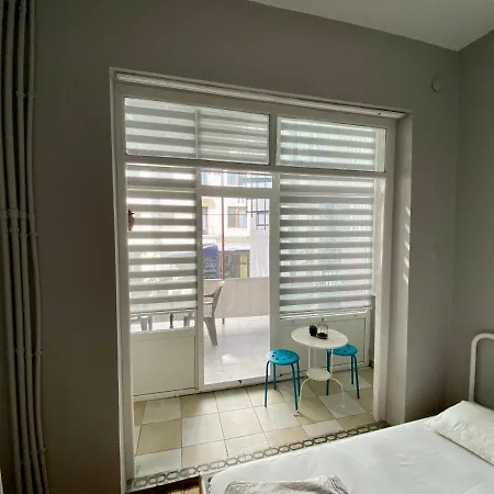Windrose Hostel *